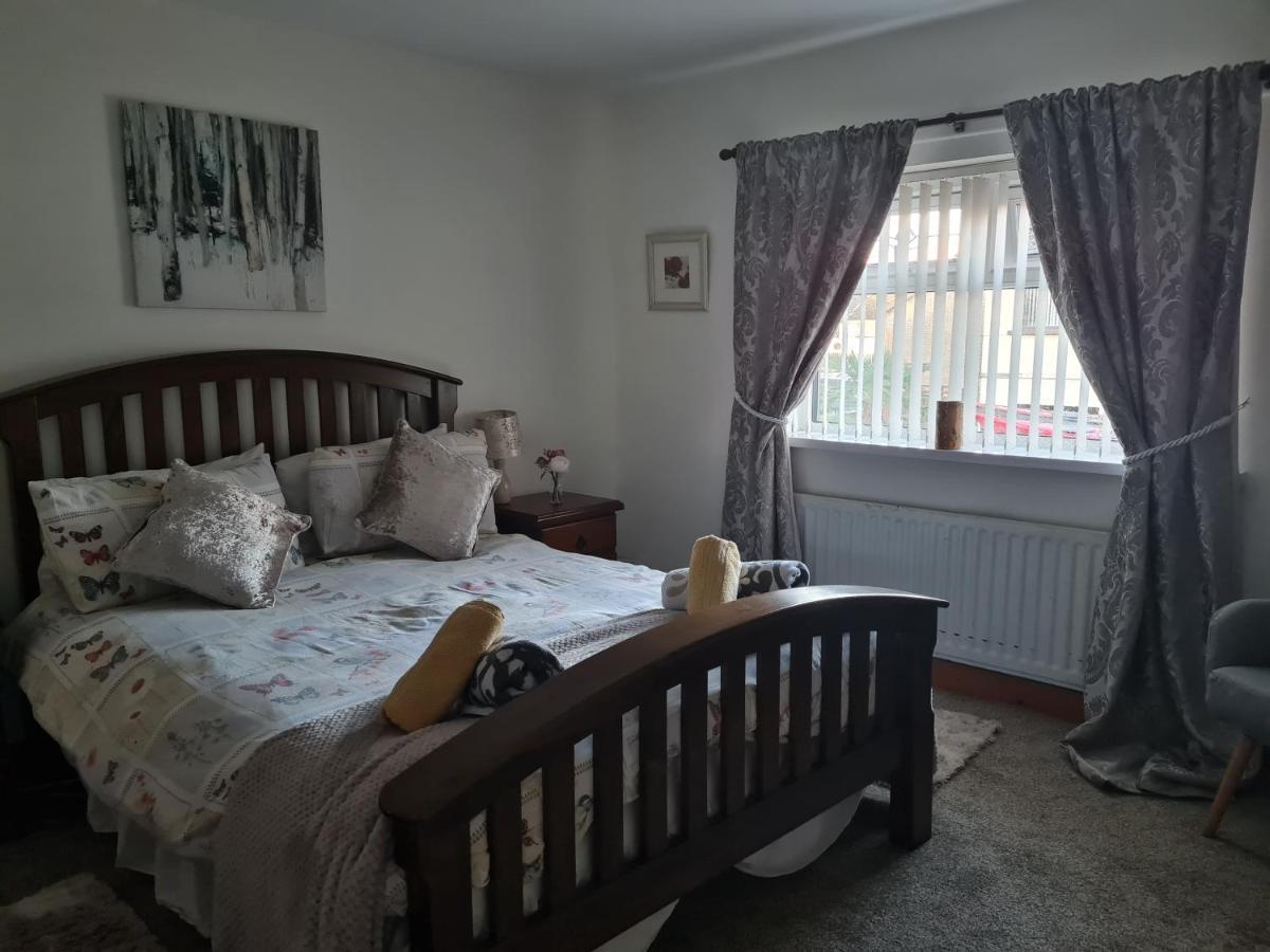 Вилла Comfy Quiet Town House Страбан Экстерьер фото