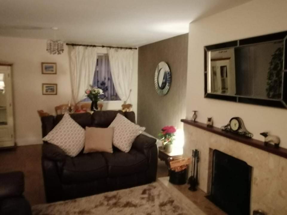 Вилла Comfy Quiet Town House Страбан Номер фото