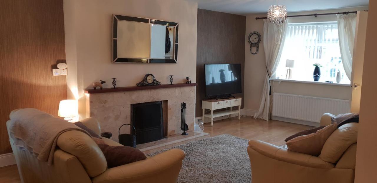 Вилла Comfy Quiet Town House Страбан Экстерьер фото